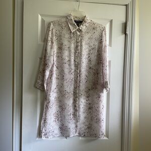 Ellen Tracy - never worn- sheer overlay tunic- nice!